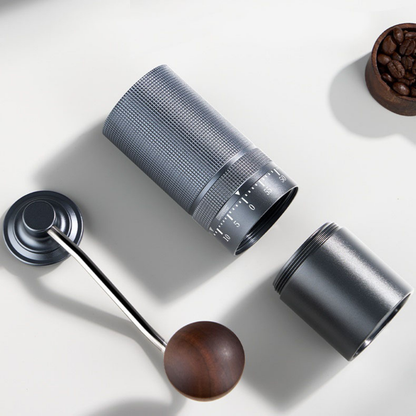 Manuelle Kaffeemühle aus Edelstahl – Echter Kaffeegenuss, immer und überall